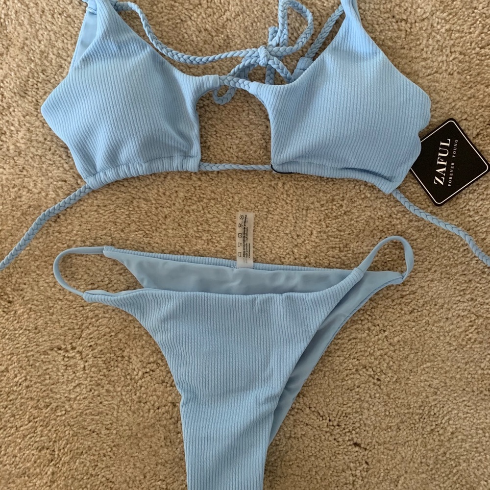 baby blue bikini set!!